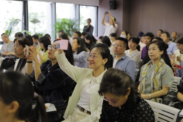 教研講座現場，與會者積極互動。活動方供圖.jpg